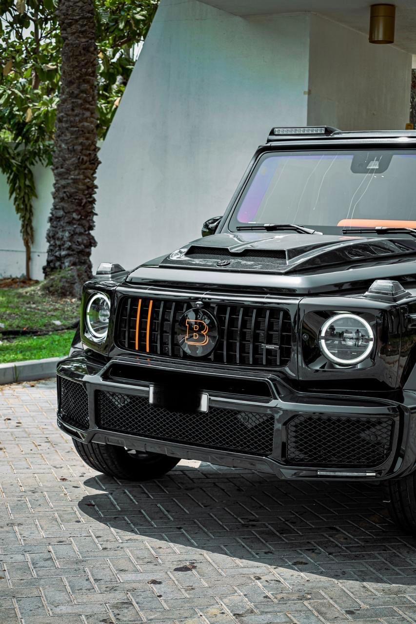 Schwarz Mercedes Benz G800 Brabus 2019